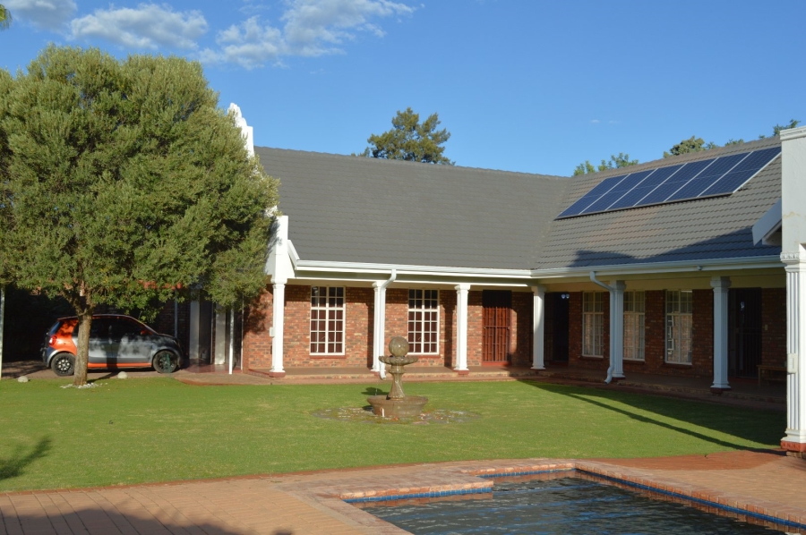 4 Bedroom Property for Sale in Flamwood North West